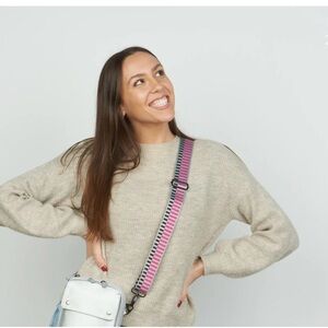 HIKWIP Women's Silver Crossbody 2 Strap Silver Metallic